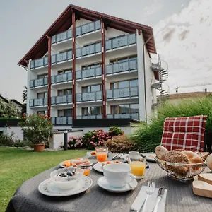 3* Hotel Maximilian